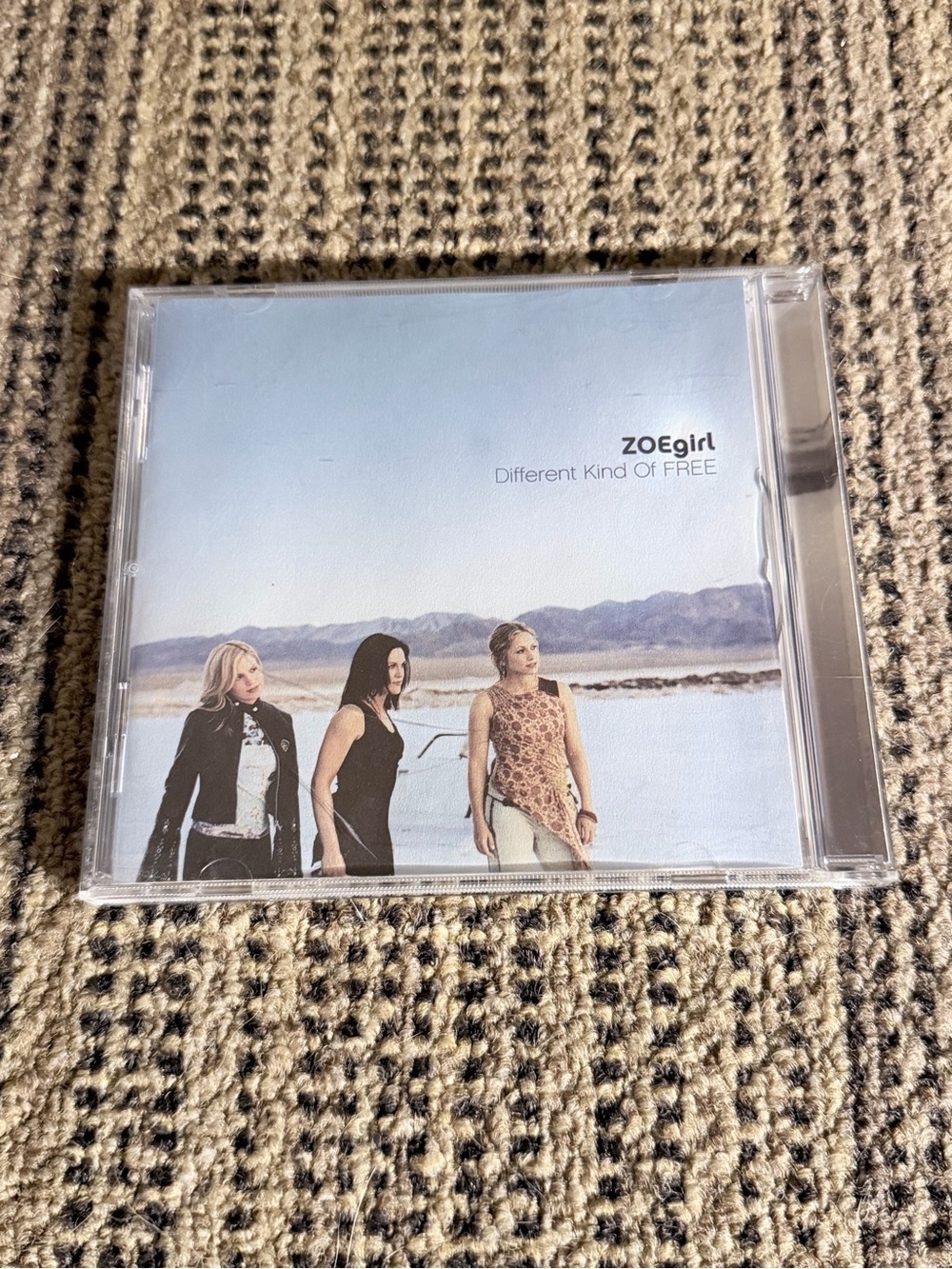 Different Kind Of FREE - Blue Jewel Case CD